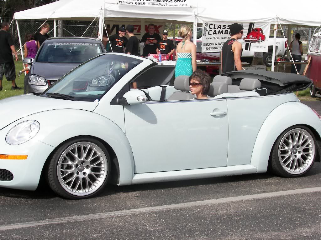 http://i307.photobucket.com/albums/nn285/reece7000/Girls%20and%20Volkswagens%20Euros%20cars/fixxfest2007047ll0.jpg