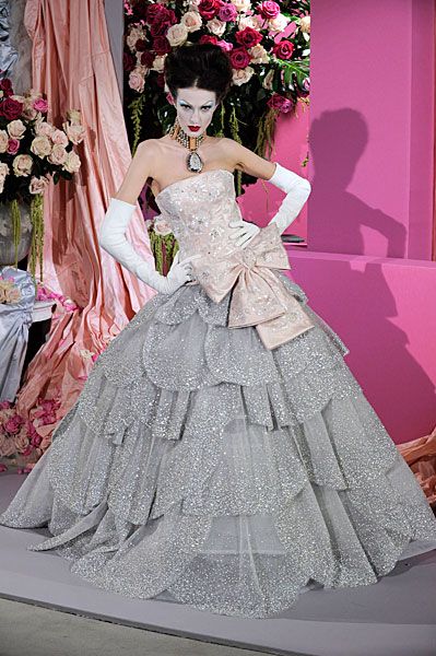 Christian Dior Haute Couture 1949 vs Spring Summer 2010 