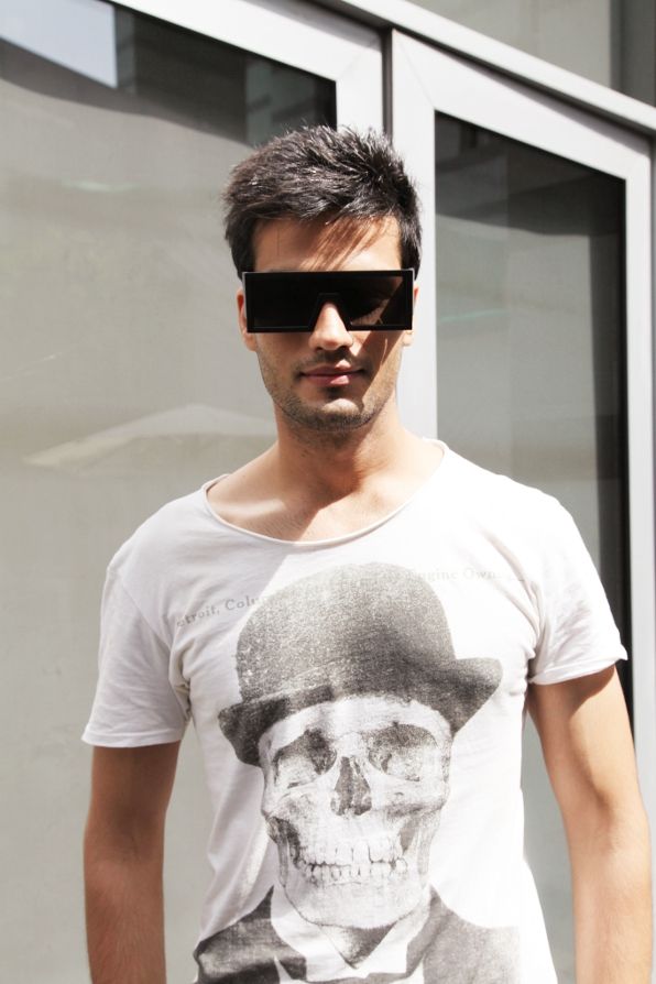 Dr Manu Bora in Mumbai