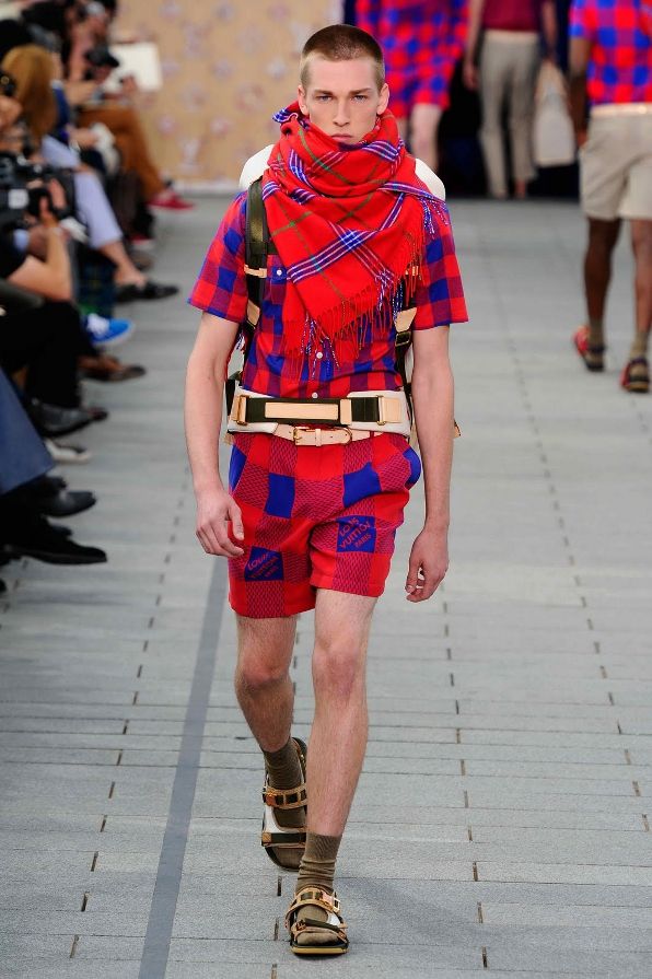 Louis Vuitton spring summer 2012 Masai inspired look
