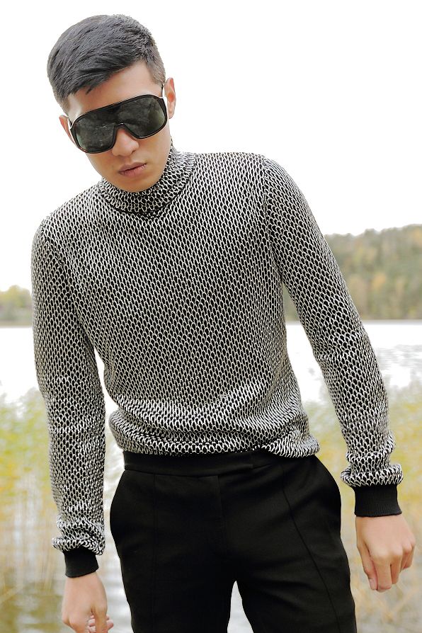 Versace chainmail sweater from fall/winter 2012 collection