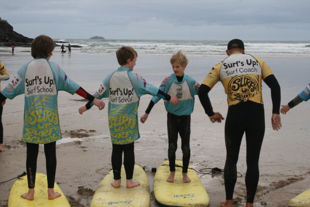  photo Surfing200891_zpscb6fe757.jpg