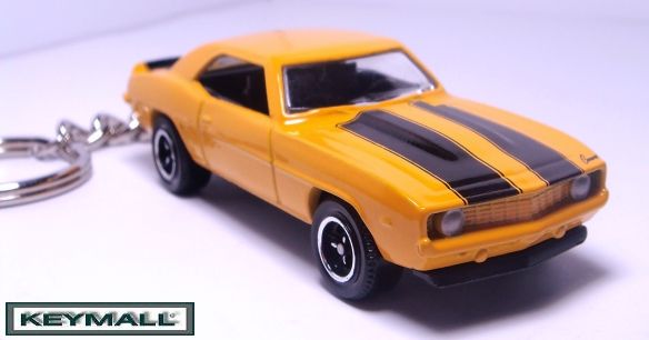  photo KCMBCHEVYCAMARO69YELLOWKM002S.jpg