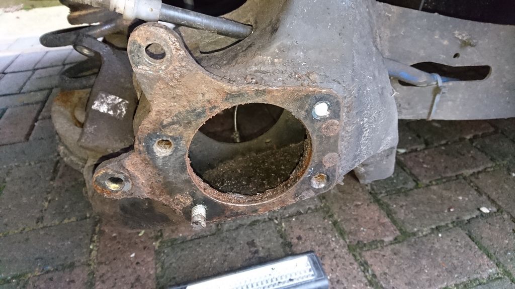 How to remove Rear Hub Bearing Bolts Ford Automobiles Forum