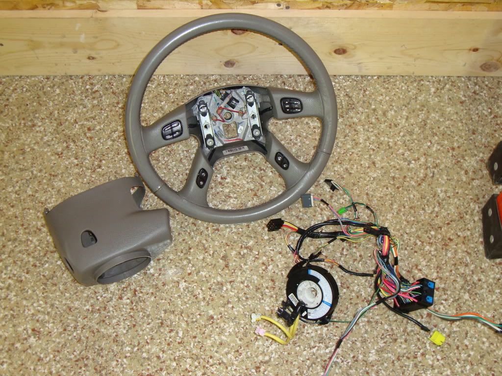 03 Gmc Yukon Denali Steering Wheel And Sir Coil - For Sale/Wanted - GM