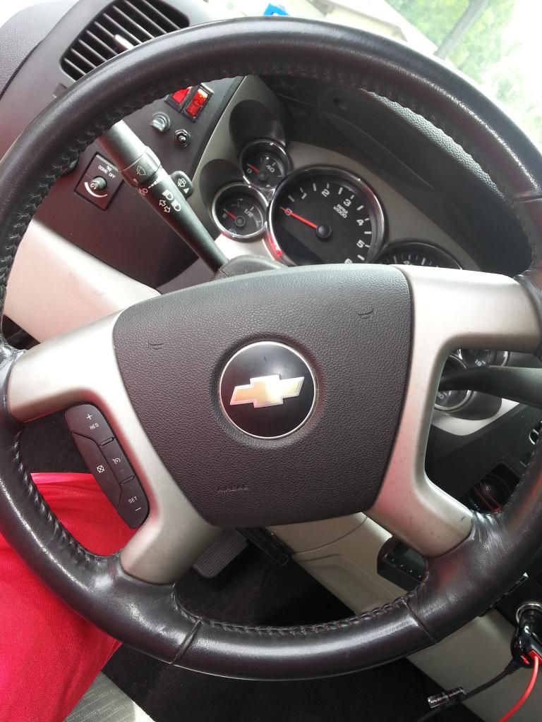 • steering wheel help Interior