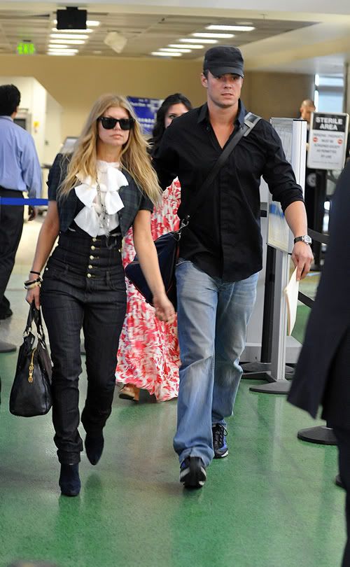 Fergie and Josh Duhamel Head To Honeymoon.  Photo: Splashnewsonline.com