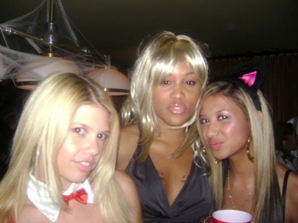 Eve & Two Up n Coming Starlets.  Photo: Uncredited Myspace Page & Drfunkenberry.com Exclusive
