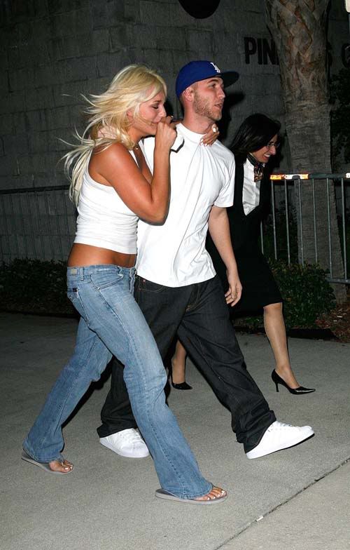Nick & Brooke Hogan Shortly After His Release.  Photo:  INFdaily.com