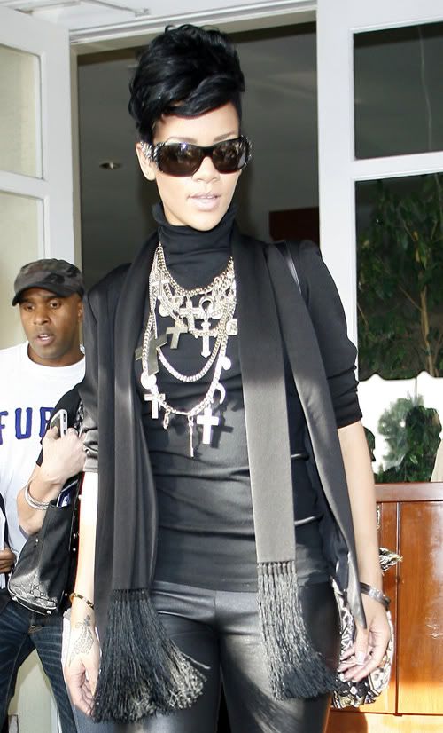 Rihanna Out n About In L.A. Photo: Famepictures.com