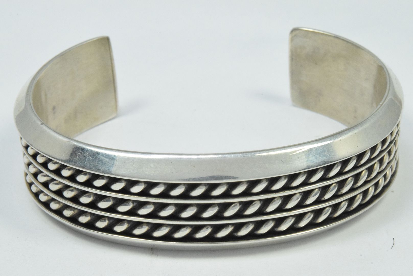 Authentic Navajo Tom HAWK .925 Sterling Silver Handmade Cuff Bracelet
