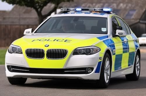 uk-police-gets-2011-bmw-3-5-x1-x3-and-x5-to-serve-and-protect_big.jpg