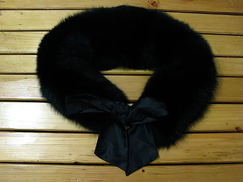 Black fox fur collar