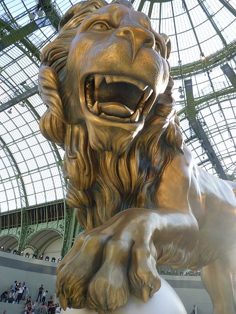 Lion at Chanel Haute Couture Fall Winter 2010 2011
