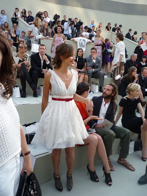 Jessica Alba at Chanel Haute Couture
