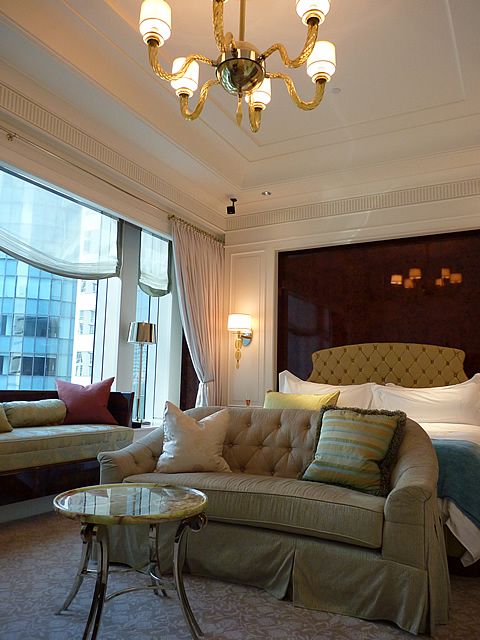 St. Regis Singapore Hotel room photo