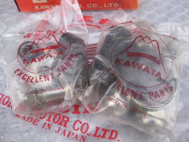 HONDA C92 CA92 C95 CA95 CS95 CB92 CB95 CA160 FRONT ARM BUSH SET NOS JAPAN KAWATA