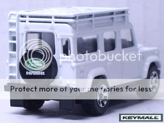 VERY RARE MATCHBOX WHITE LAND ROVER DEFENDER 110 MB #55 UK SUV LEGEND