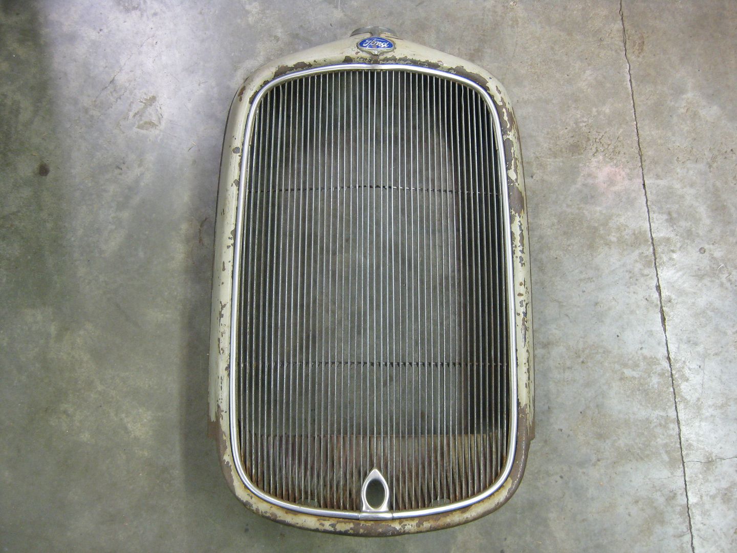 1932 Ford grille original #7